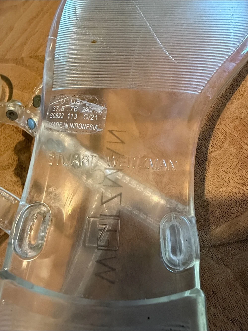 Stuart Weitzman Goldie Pearl Jelly Sandals Size 7